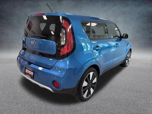 Used 2018 Kia Soul + FWD image 7
