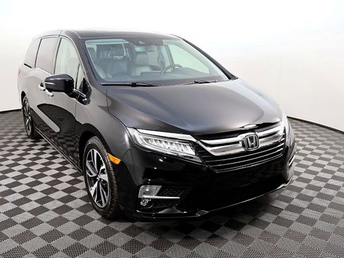 Used 2019 Honda Odyssey Elite image 4