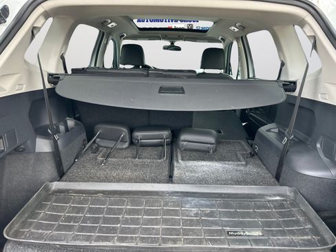 Used 2019 Volkswagen Tiguan SE w/ Panoramic Sunroof Package FWD image 37