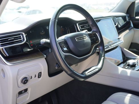 Used 2022 Jeep Grand Wagoneer Series I AWD/4WD image 28