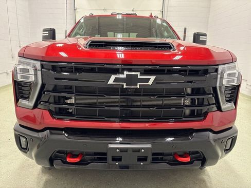 Used 2025 Chevrolet Silverado 3500 LTZ w/ Trail Boss Package AWD/4WD image 9