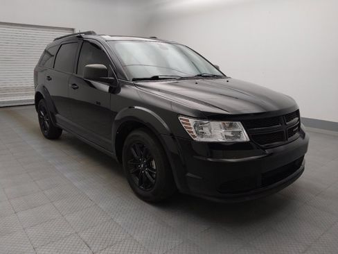 Used 2020 Dodge Journey SE w/ Blacktop Package FWD image 13