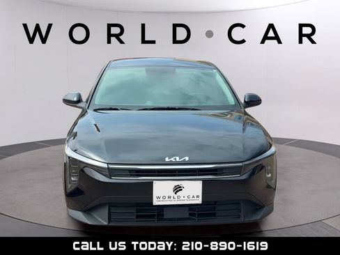 Used 2025 Kia K4 FWD image 2