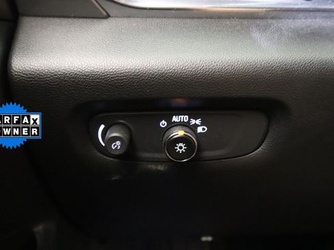 Used 2024 Chevrolet Traverse LT FWD image 33