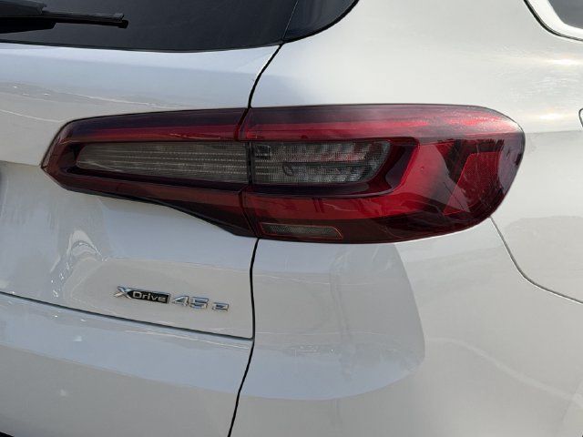 Used 2022 BMW X5 xDrive45e w/ Luxury Seating Package AWD/4WD image 7