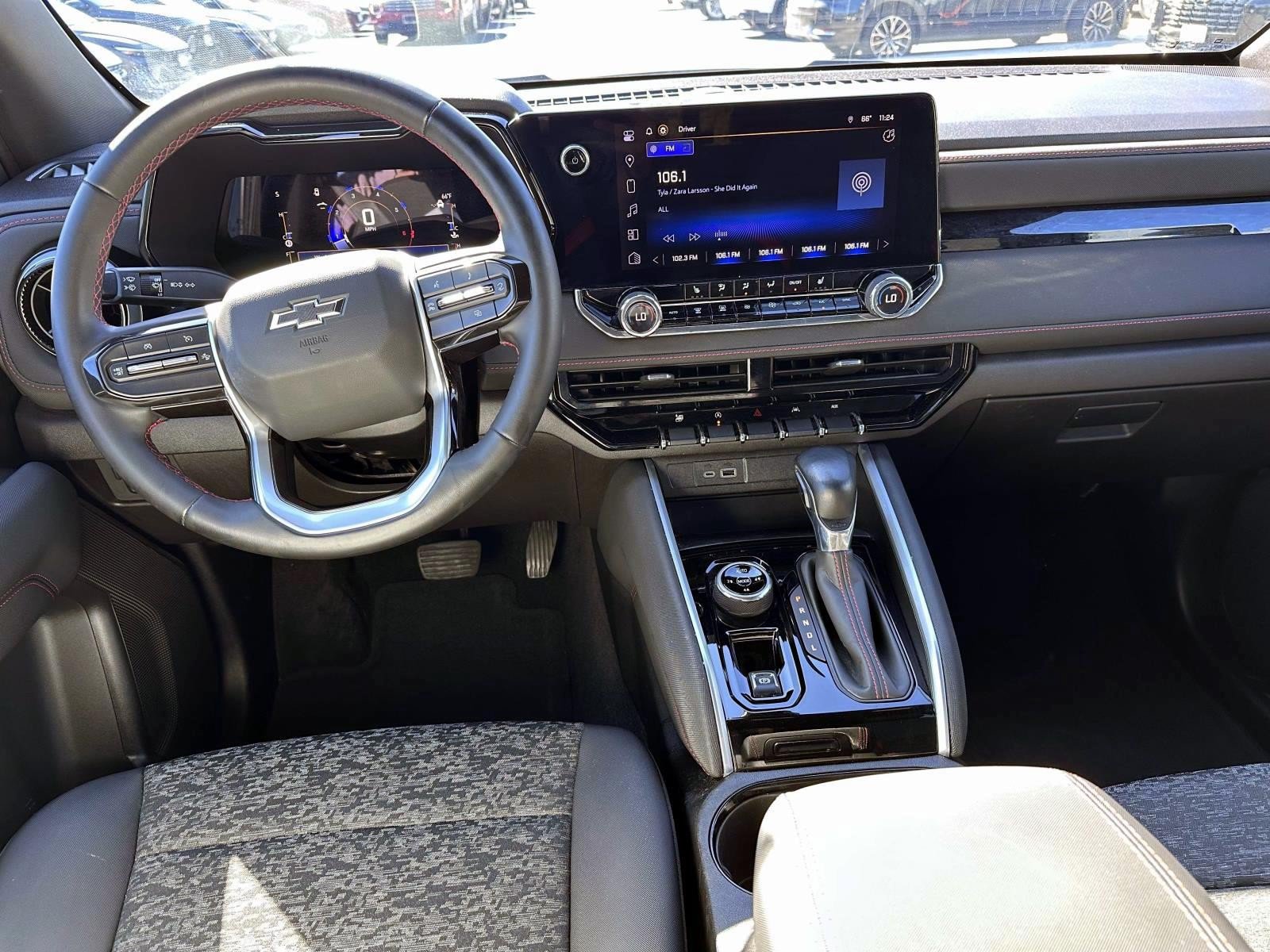 Used 2023 Chevrolet Colorado Z71 w/ Z71 Convenience Package 2 AWD/4WD image 16