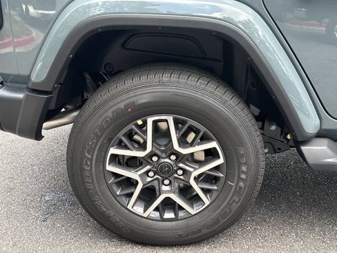 New 2026 Jeep Wrangler Unlimited Sahara AWD/4WD image 17