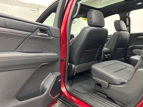 Used 2026 GMC Acadia Elevation w/ Super Cruise Package AWD/4WD image 44