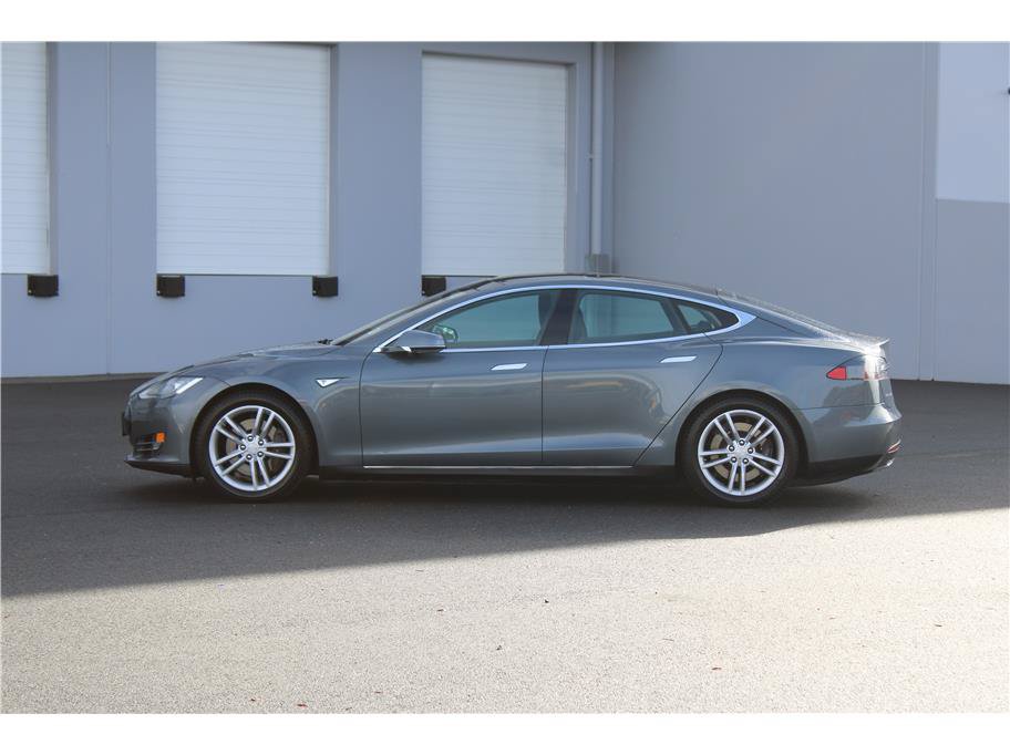 Used 2013 Tesla Model S RWD image 2