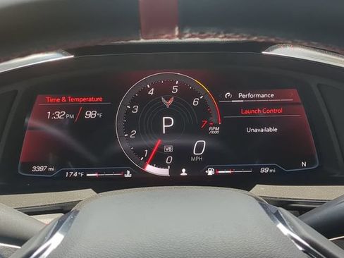 Used 2024 Chevrolet Corvette Stingray Convertible w/ Z51 Performance Package RWD image 27