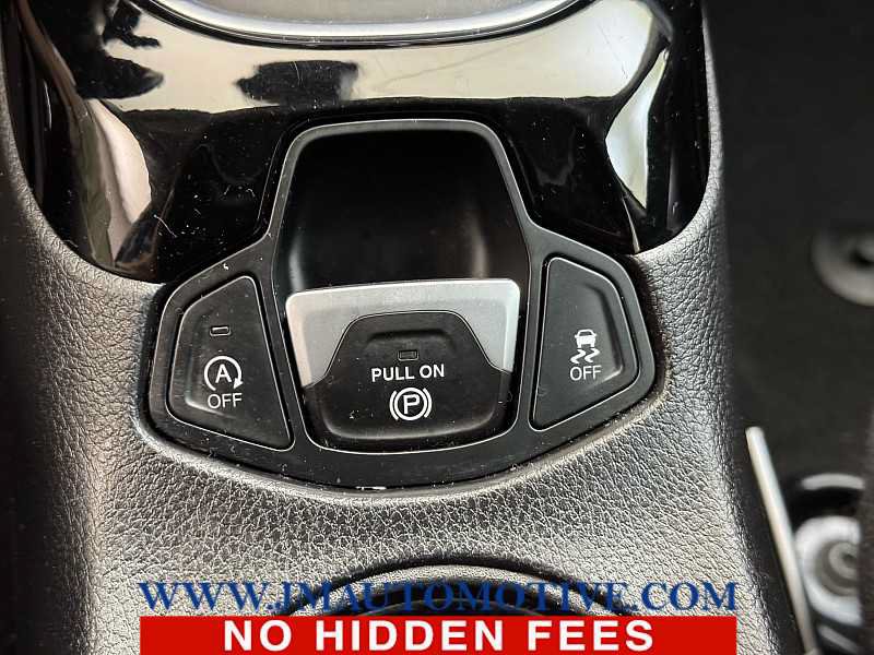 Used 2021 Jeep Compass Limited AWD/4WD image 35