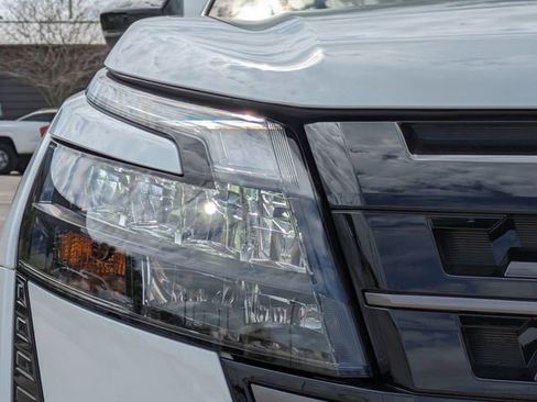 New 2026 Nissan Pathfinder Platinum w/ Cargo Package image 11