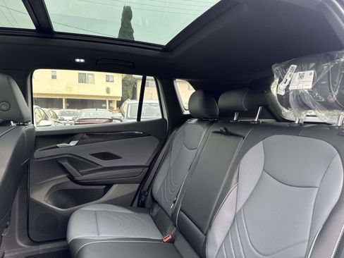 New 2026 Volkswagen Tiguan SE R-Line image 12