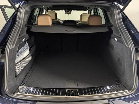 New 2026 Porsche Cayenne AWD/4WD image 17