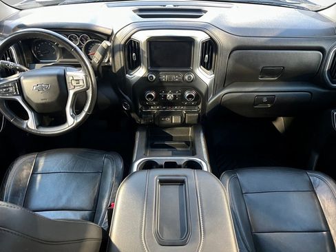 Used 2020 Chevrolet Silverado 1500 LT Trail Boss image 40