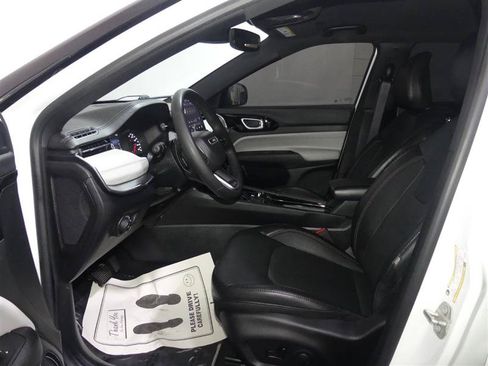 Used 2023 Jeep Compass Limited AWD/4WD image 21