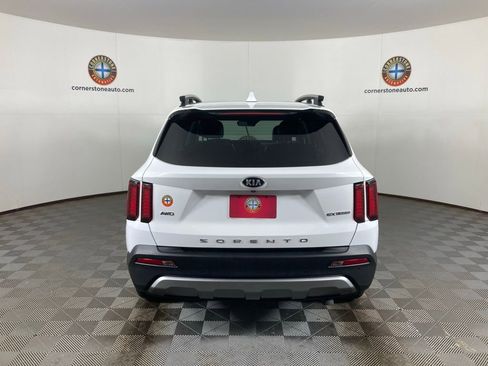 Certified 2021 Kia Sorento EX w/ EX AWD X-Line Package image 19
