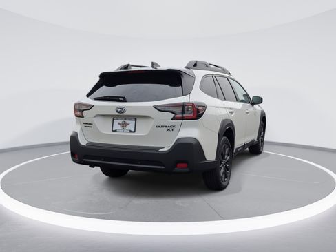 Used 2024 Subaru Outback Onyx Edition XT AWD/4WD image 7