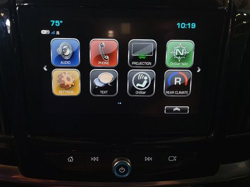 Used 2019 Chevrolet Traverse LT FWD image 25