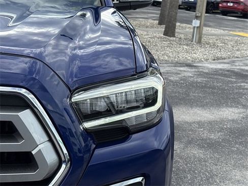 Used 2023 Toyota Tacoma Limited image 17