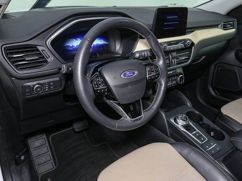 Used 2022 Ford Escape Titanium w/ Titanium Elite Package image 22