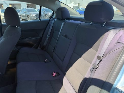 Used 2012 Chevrolet Cruze LT FWD image 16