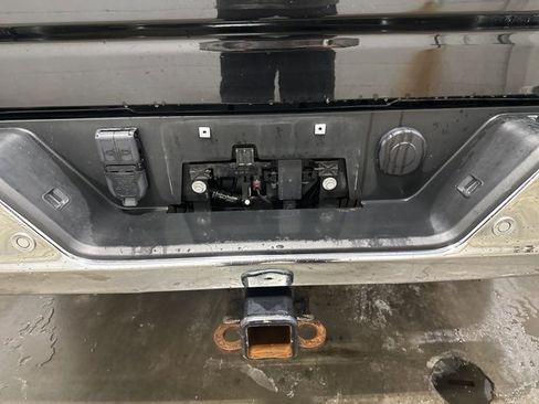 Used 2022 Chevrolet Silverado 2500 LTZ w/ LTZ Plus Package image 39