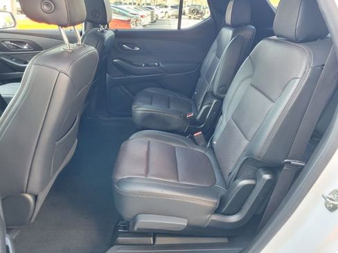 Used 2023 Chevrolet Traverse High Country w/ LPO, Floor Liner Package FWD image 7