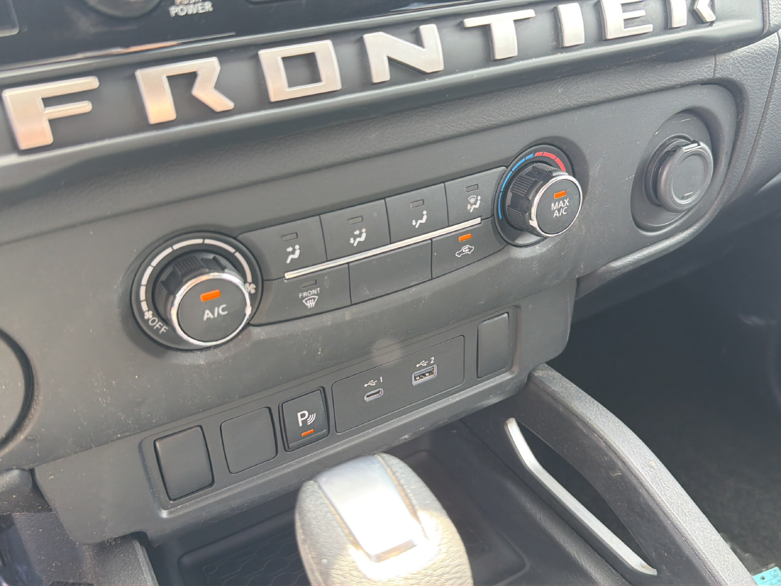 Certified 2025 Nissan Frontier SV RWD image 25