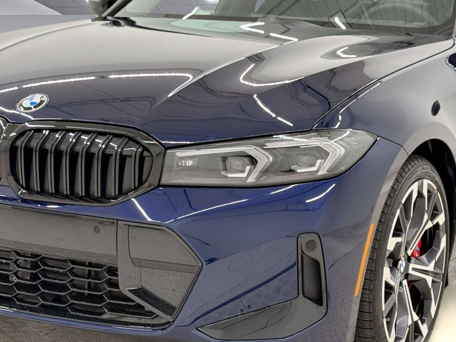 New 2026 BMW 330i Sedan w/ M Sport Package RWD image 12