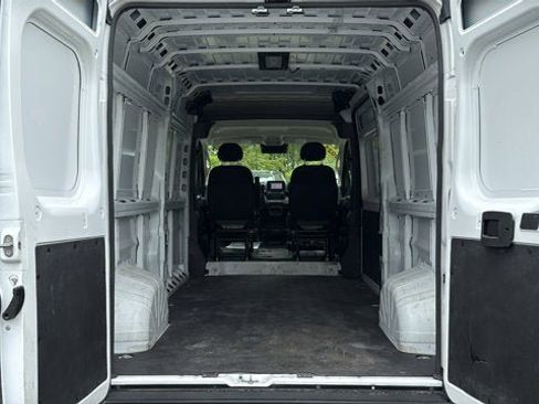Used 2025 RAM ProMaster 2500 w/ Convenience Group FWD image 27