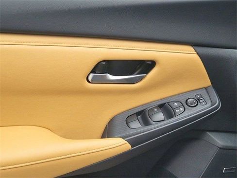 New 2025 Nissan Sentra SV w/ SV Premium Package image 7