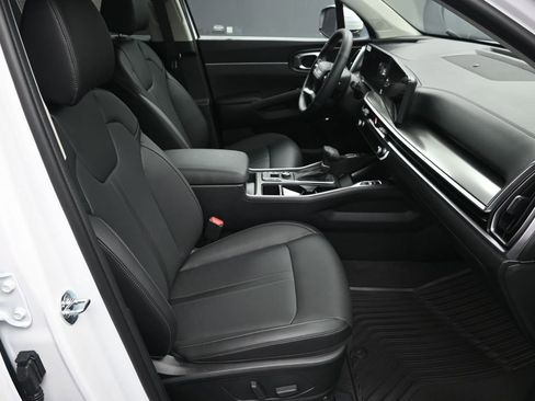 New 2026 Kia Sorento EX FWD image 42