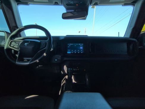 Used 2022 Ford Bronco Black Diamond image 2