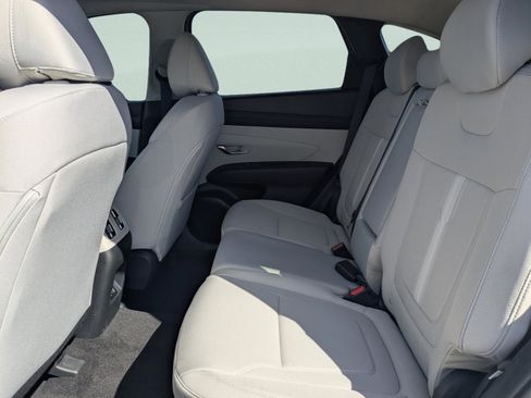 New 2026 Hyundai Tucson SEL FWD image 17