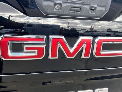 Used 2021 GMC Sierra 1500 SLT image 31