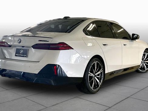 Certified 2026 BMW 550e xDrive w/ Executive Package AWD/4WD image 11