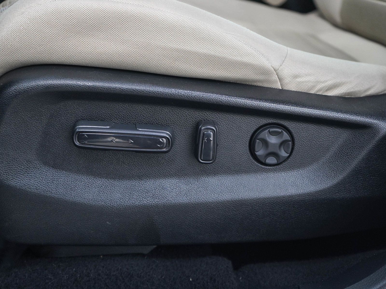 Used 2018 Honda CR-V EX image 26