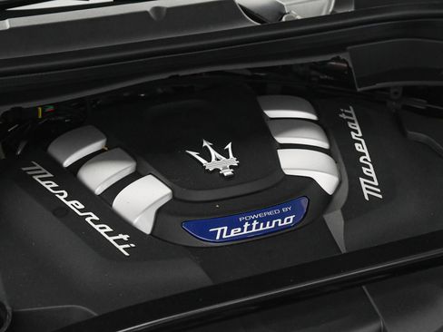 New 2025 Maserati Grecale Modena AWD/4WD image 31