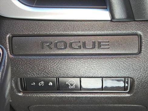 Used 2023 Nissan Rogue S FWD image 13