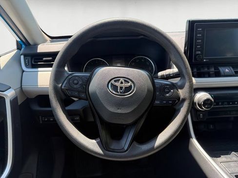 Used 2020 Toyota RAV4 XLE w/ Convenience Package AWD/4WD image 12