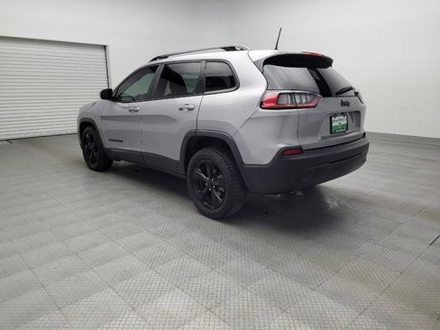 Used 2020 Jeep Cherokee Latitude Plus image 5