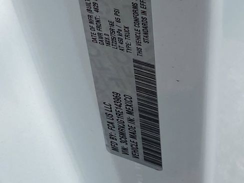 New 2024 RAM ProMaster 3500 w/ Premium Convenience Group image 20