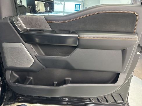 Used 2024 Ford F250 Platinum image 32