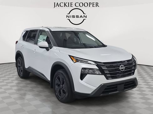 New 2026 Nissan Rogue SV w/ Cold Weather Package FWD image 3