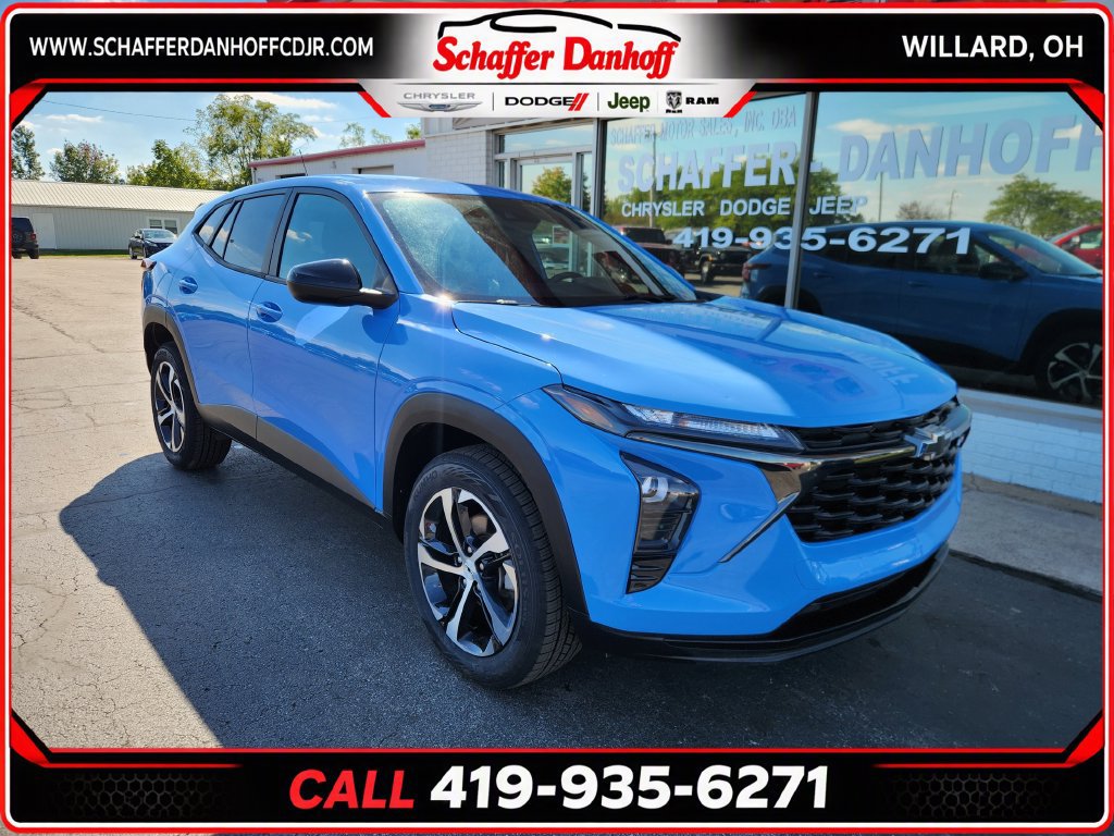 Used 2024 Chevrolet Trax RS w/ Driver Confidence Package FWD image 1