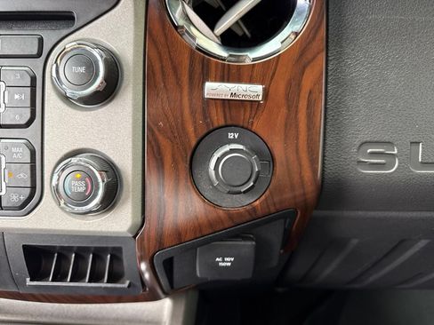 Used 2014 Ford F250 Lariat w/ Chrome Package AWD/4WD image 15