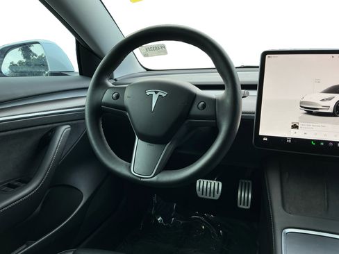 Used 2023 Tesla Model 3 Performance image 11