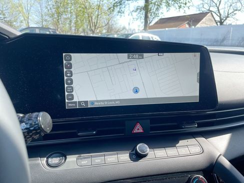 New 2025 Hyundai Elantra SEL image 43