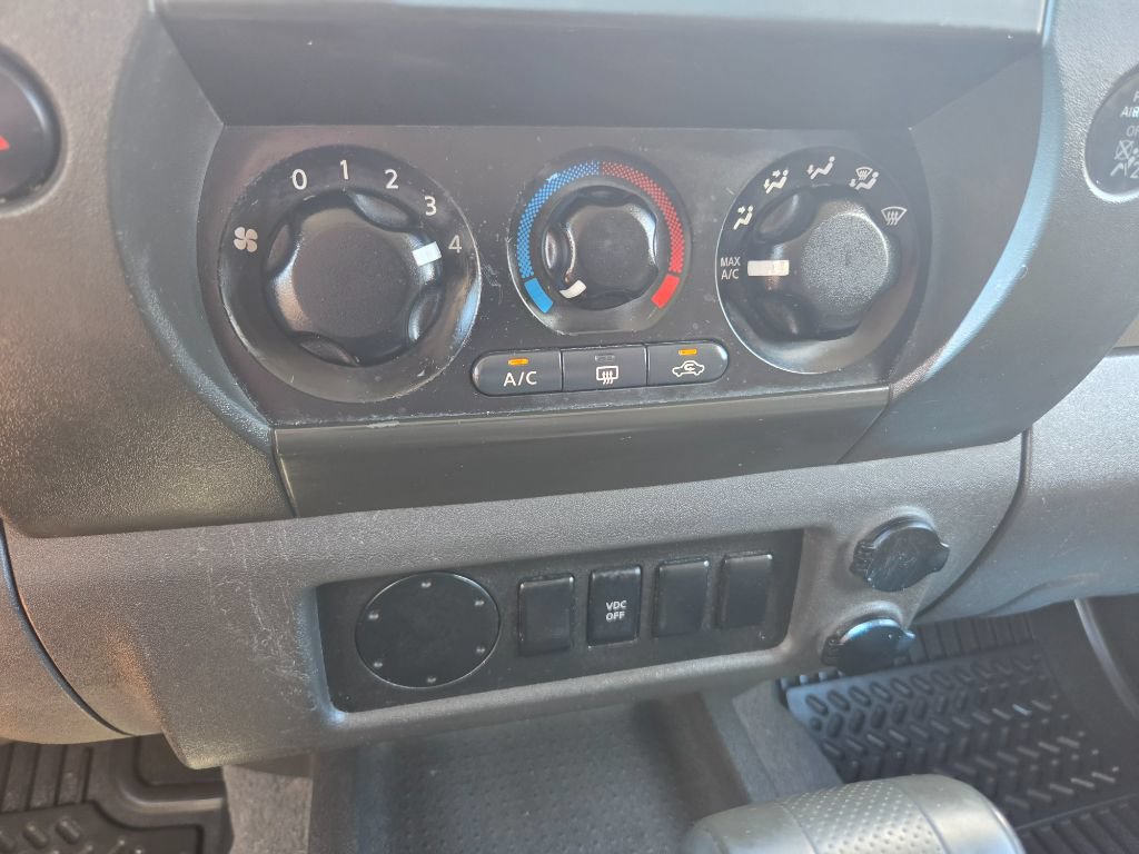 Used 2006 Nissan Xterra S RWD image 21